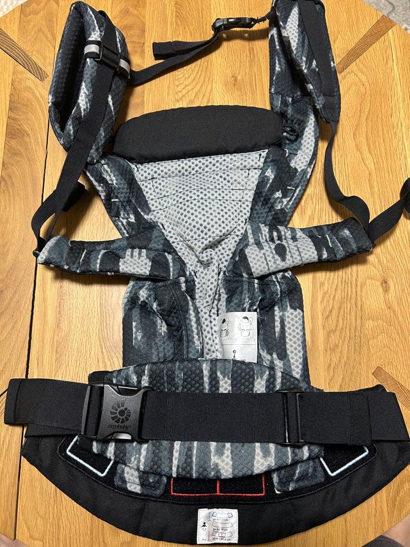 エルゴベビー オムニブリーズ 正規品 ペイントブラック