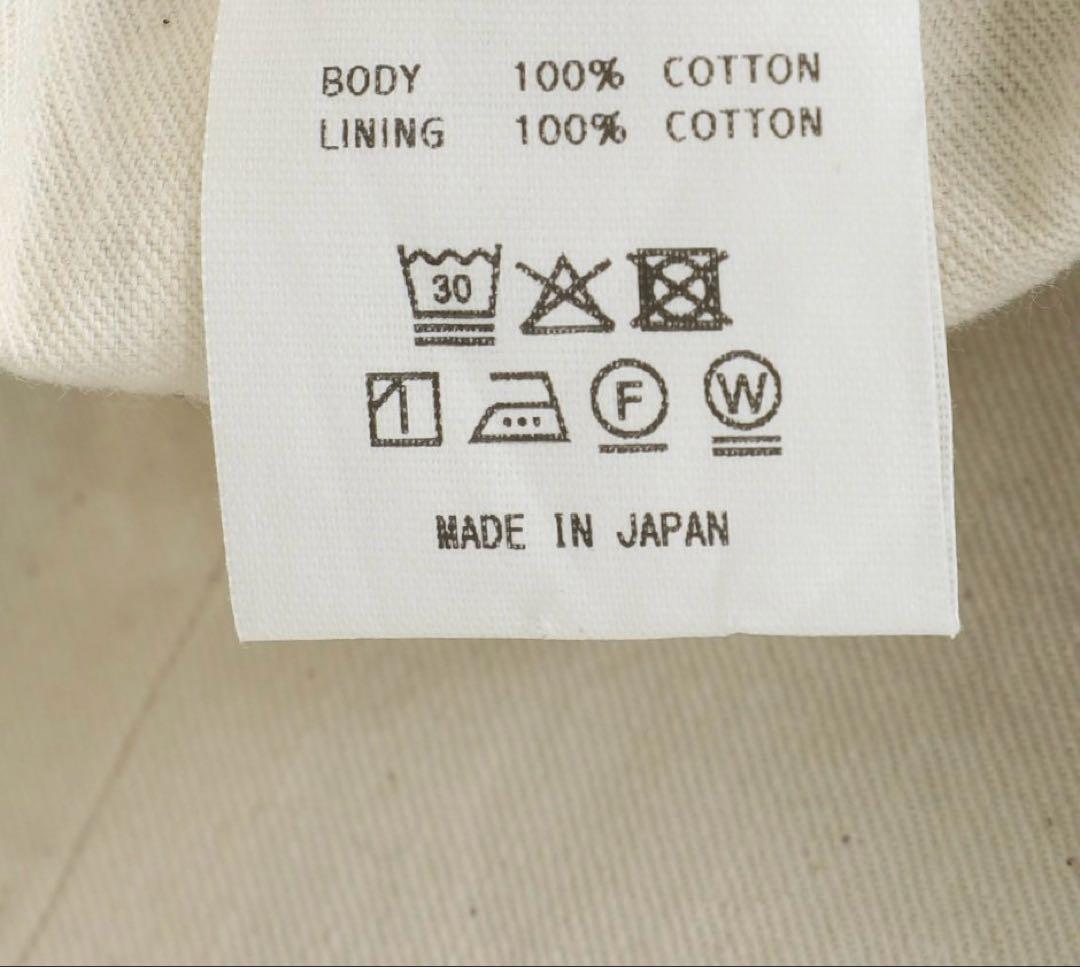 美品　UNIFORM WEAPON SQUARE-NECK TOP