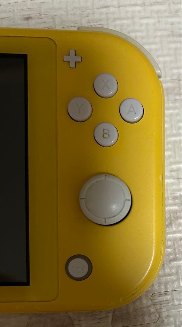 Nintendo Switch Lite イエロー