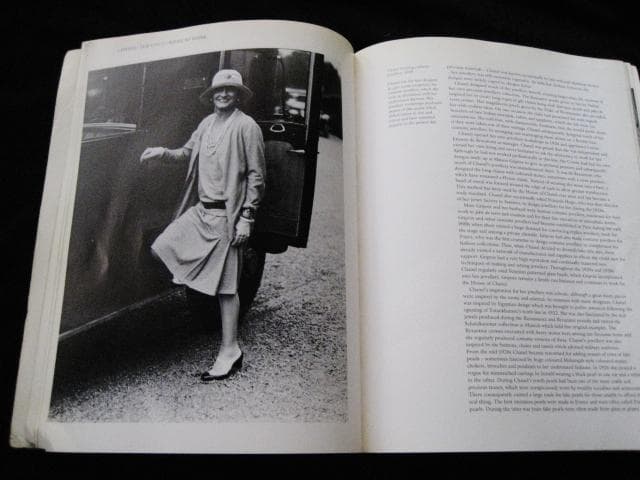 希少　CHANEL THE COUTURIERE AT WORK　シャネル