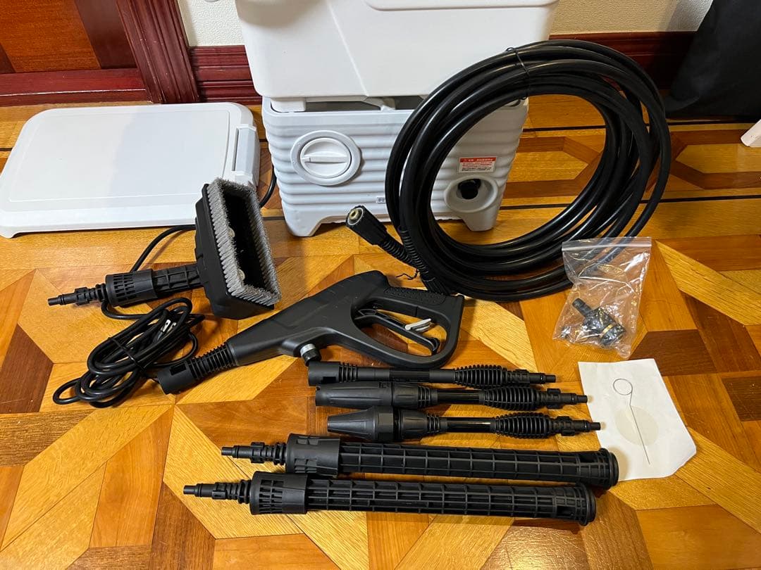 アイリスオーヤマ タンク式高圧洗浄機 静音モデル